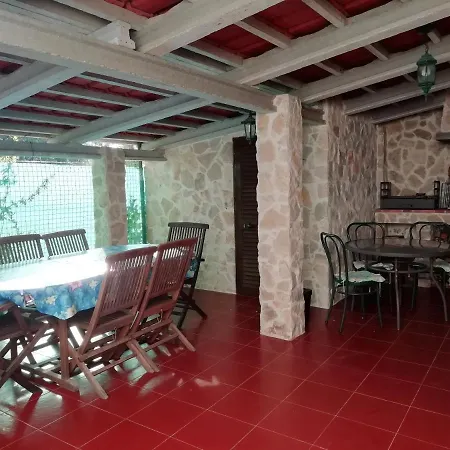 House Cesaredas Ferienhaus *